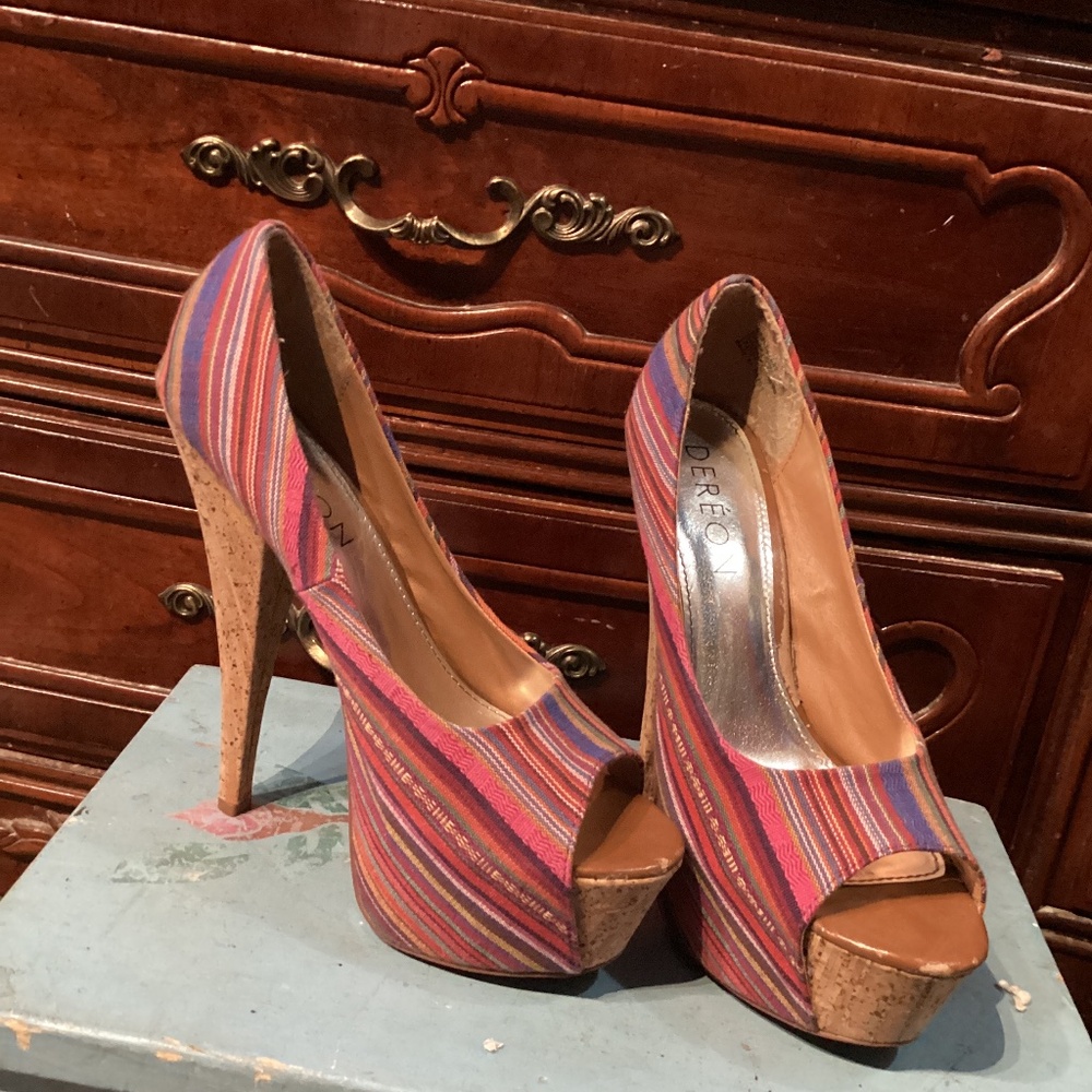 Derain stripped heels